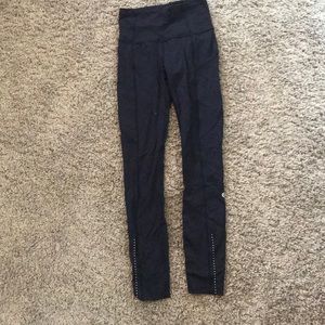 Black lululemon leggings